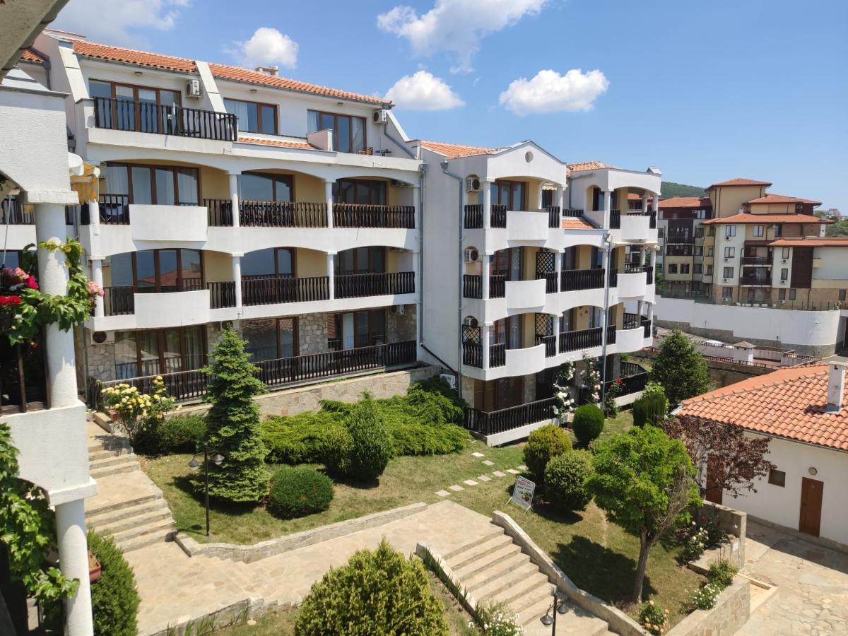 Sun Coast Apartment Светий Влас Екстер'єр фото
