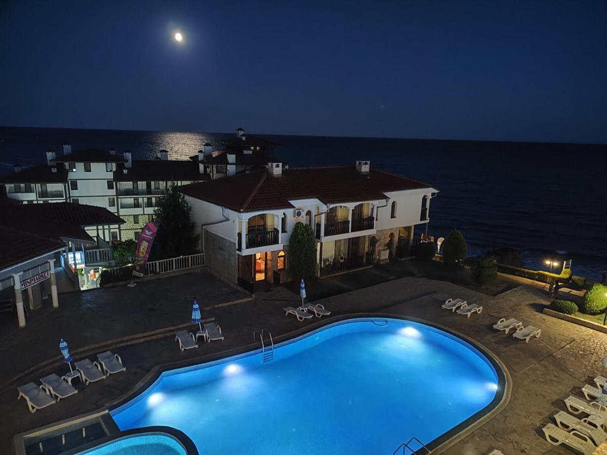 Sun Coast Apartment Светий Влас Екстер'єр фото