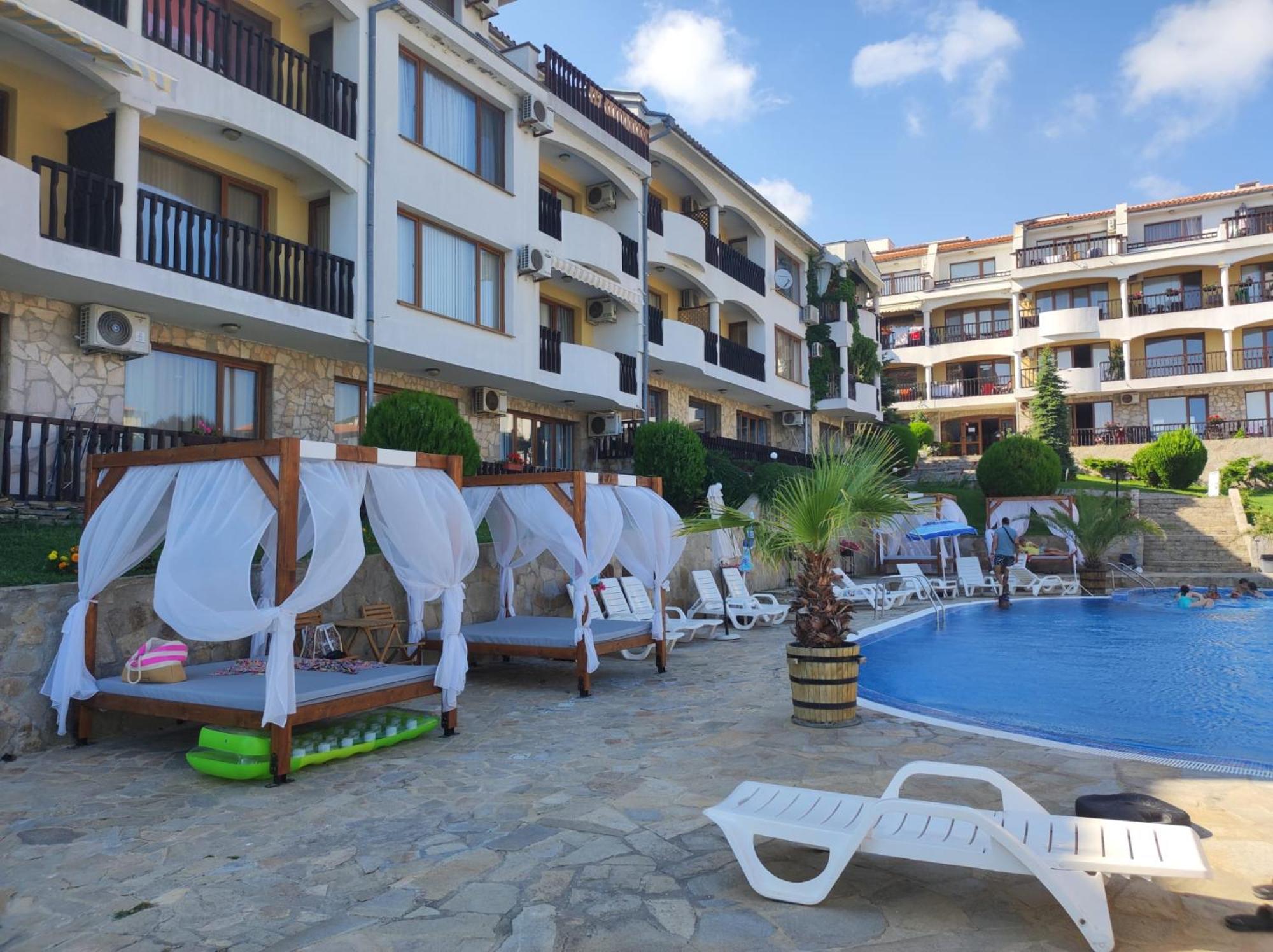 Sun Coast Apartment Светий Влас Екстер'єр фото