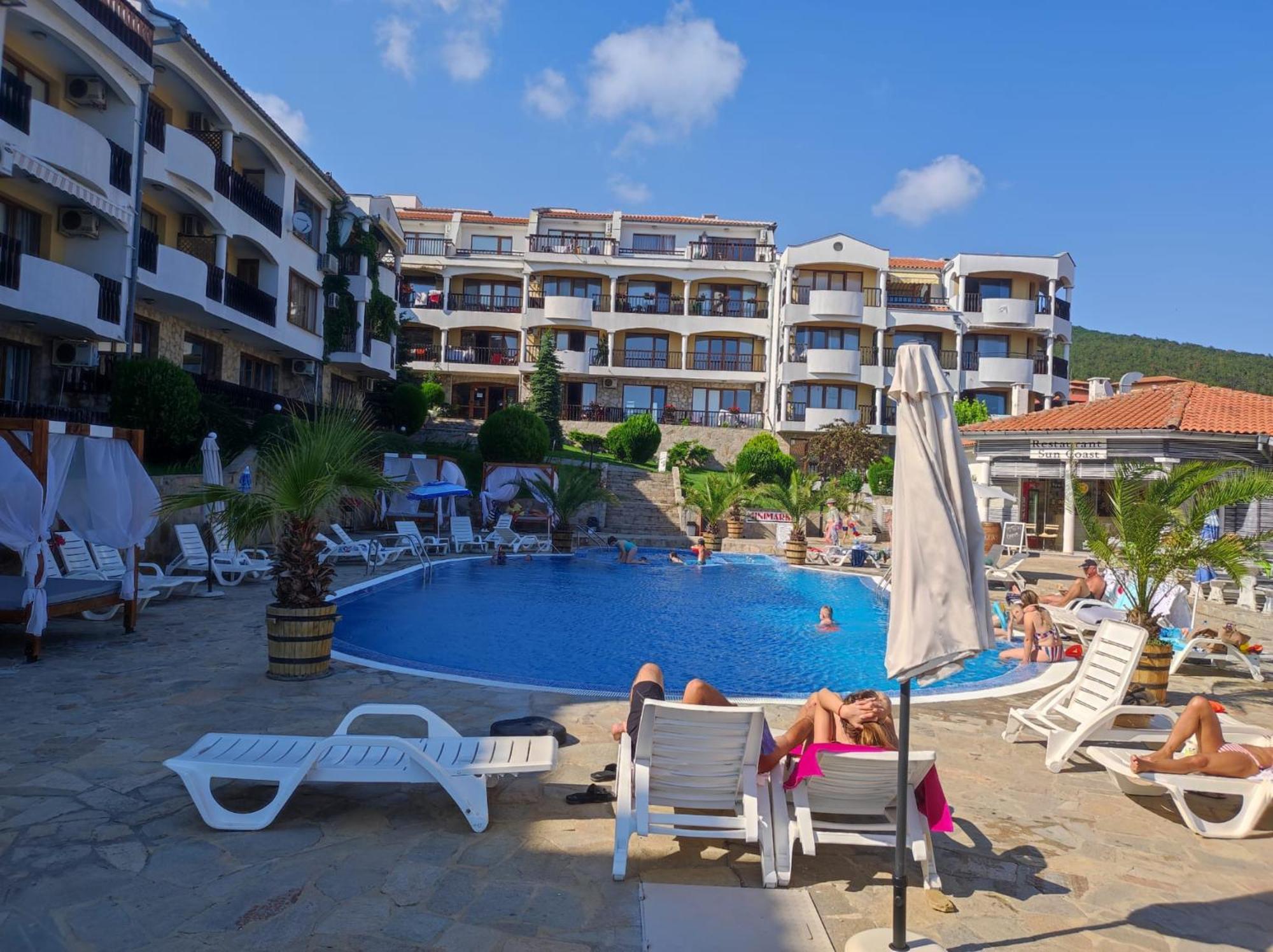 Sun Coast Apartment Светий Влас Екстер'єр фото